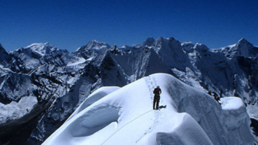 Chulu East Peak Climb semi Annapurna Circuit Trekking.